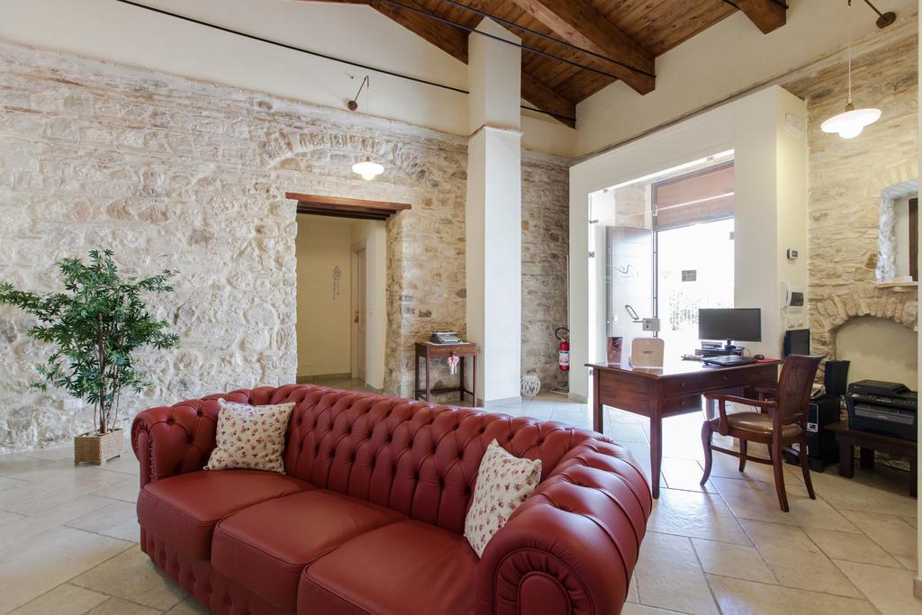Bed and Breakfast A Casa Nostra Residenza Di Charme à Candela Extérieur photo